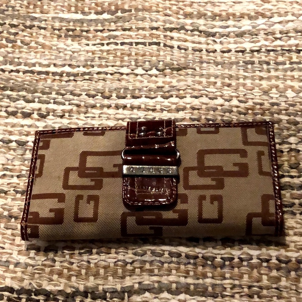 Vintage Guess Canvas Clutch Wallet